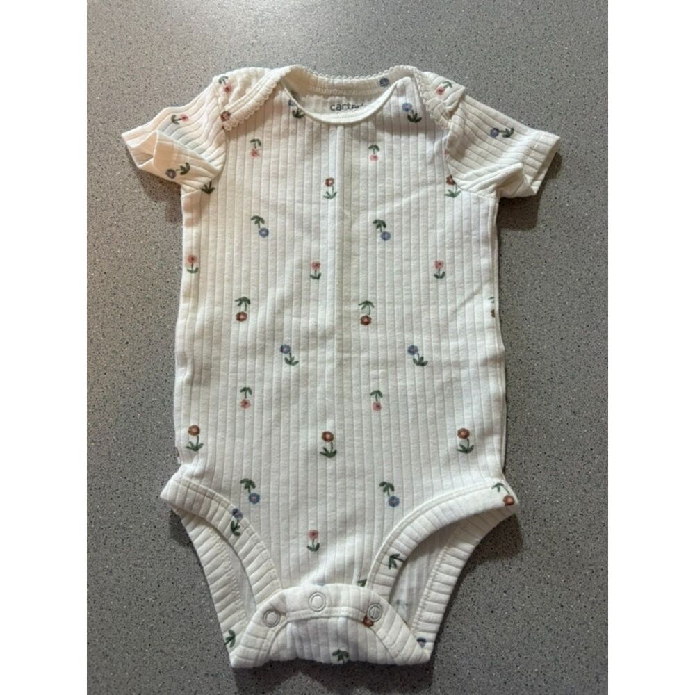 2 Carter's Bodysuits and 1 Pair of Leggings Size 3M *Never Worn - Picture 5 of 10
